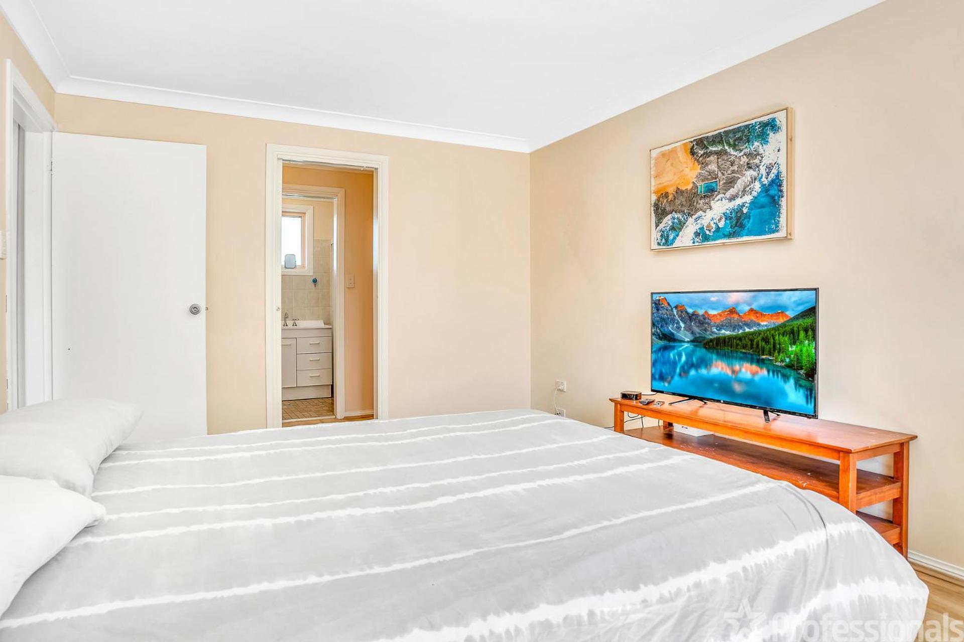 Three Bedrooms House * Forster